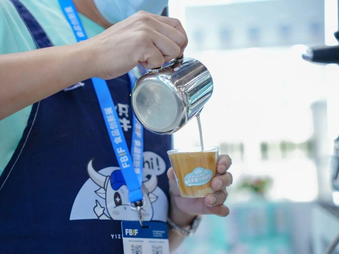 皇氏集团和皇氏乳业是一家吗,皇氏集团广西皇氏乳业有限公司