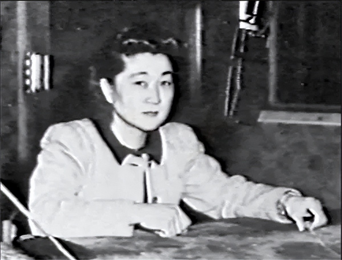 太平洋妖妇：那个让无数美国大兵神魂颠倒的女人