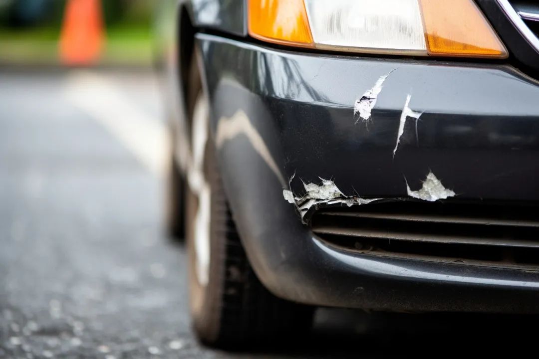 汽车保险杠注塑工艺及缺陷,汽车保险杠塑料制作视频