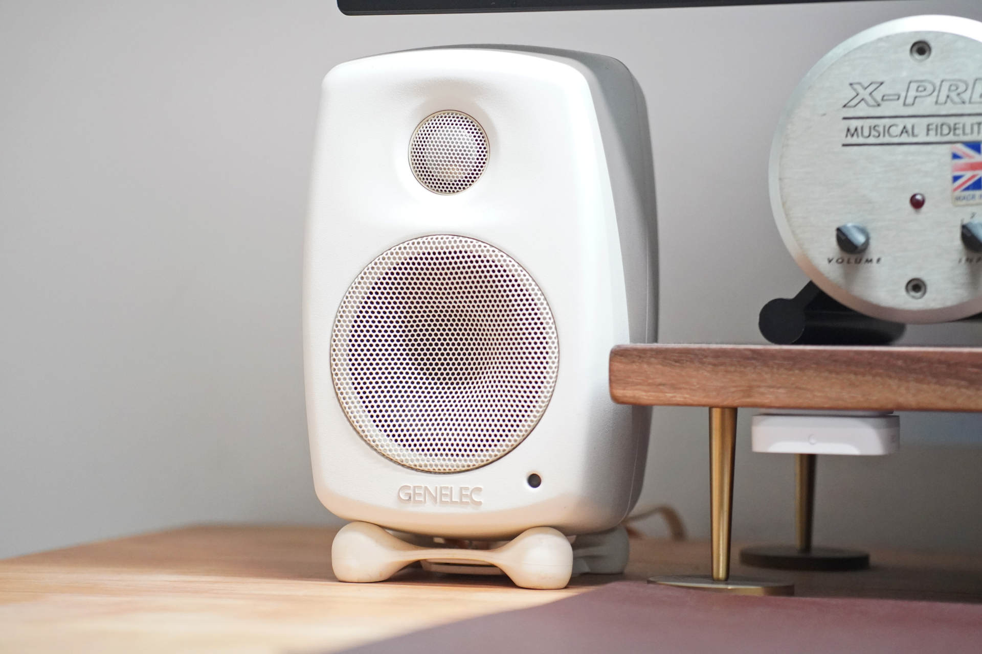 男人至死是少年,一个喜欢折腾的理工男的桌面好物分享