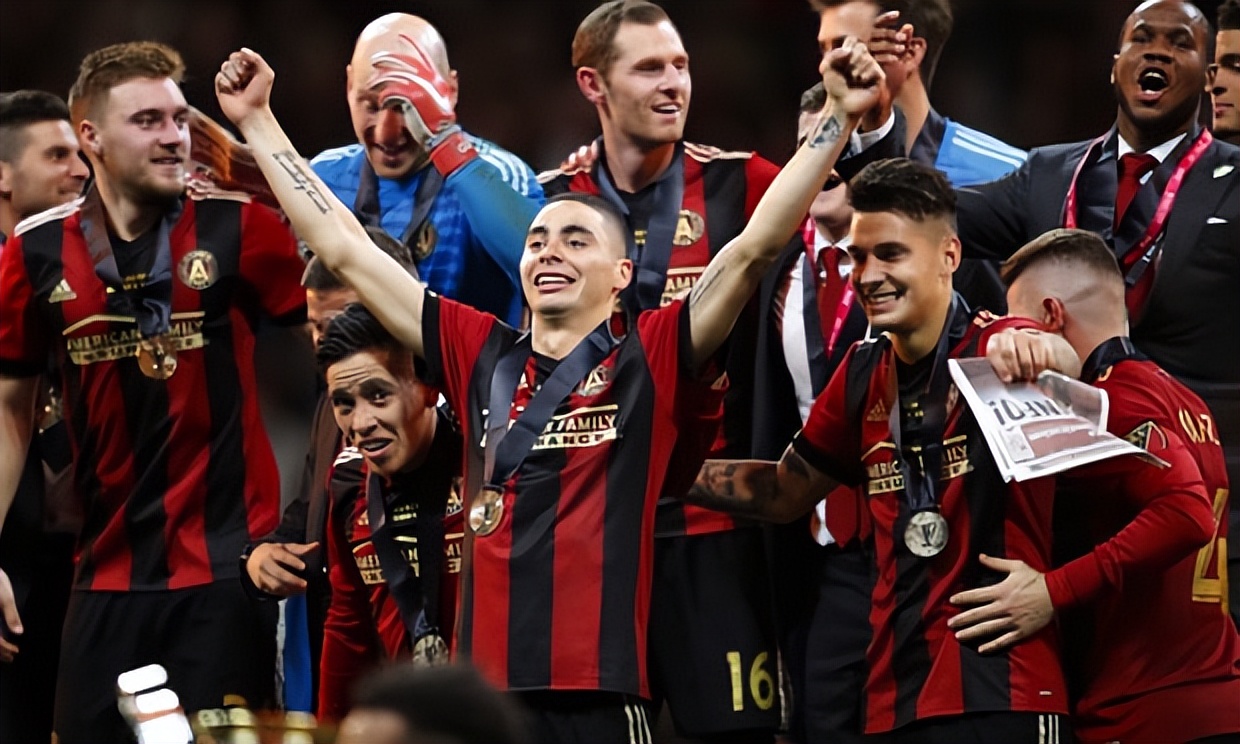 本赛季在纽卡状态神勇的阿尔米隆：浓眉大眼的全村希望