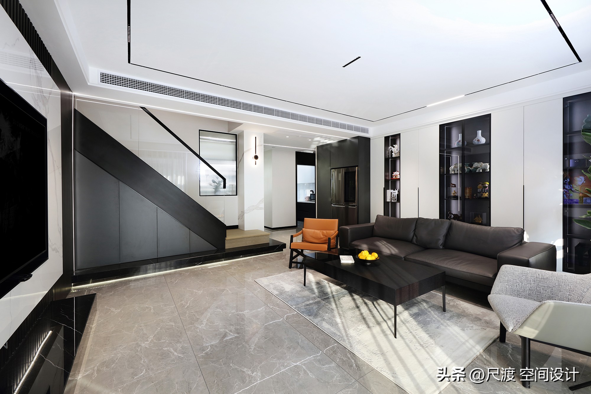 经典的黑白灰风格,高级耐看的极简黑白灰