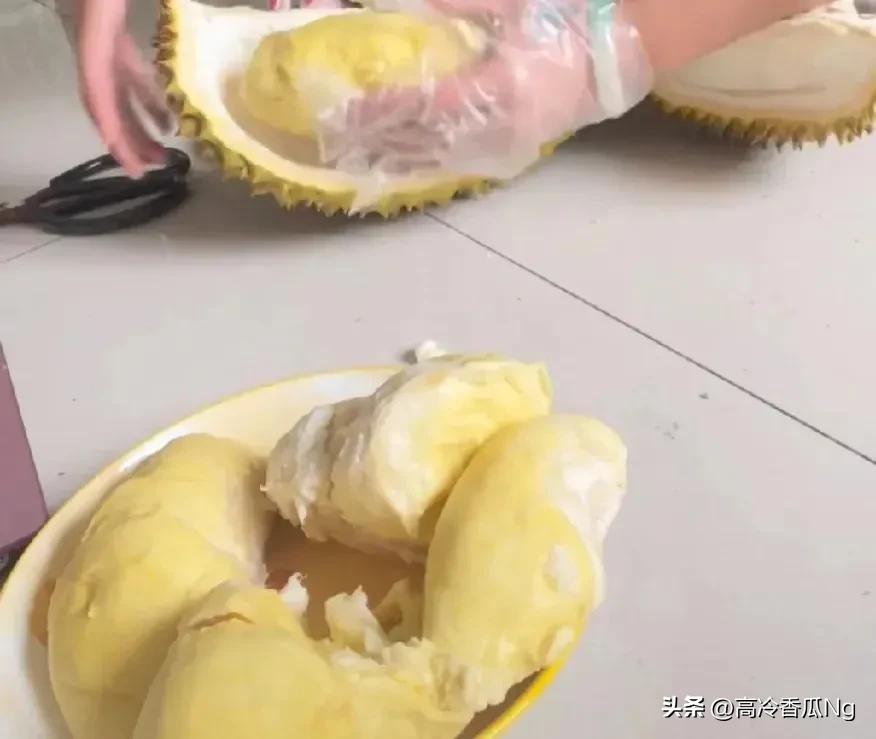 辛巴直播间卖榴莲完整视频,辛巴直播卖榴莲7斤