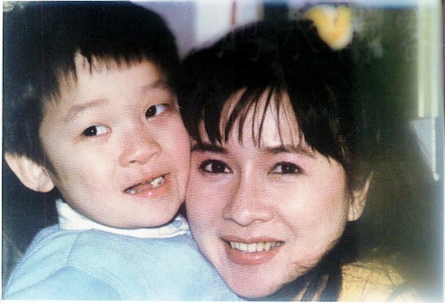 丁丁与蔡明关系,丁丁和蔡明什么关系