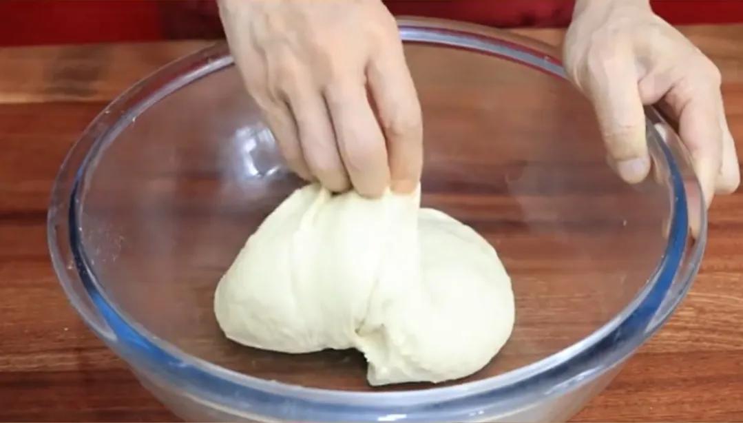 蓬松酥脆小油条做法,蓬松松软的小油条做法与配方