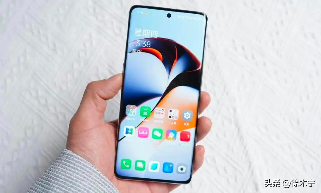 目前最实惠性价比最高的一款手机,几乎无差评的三款手机1500元