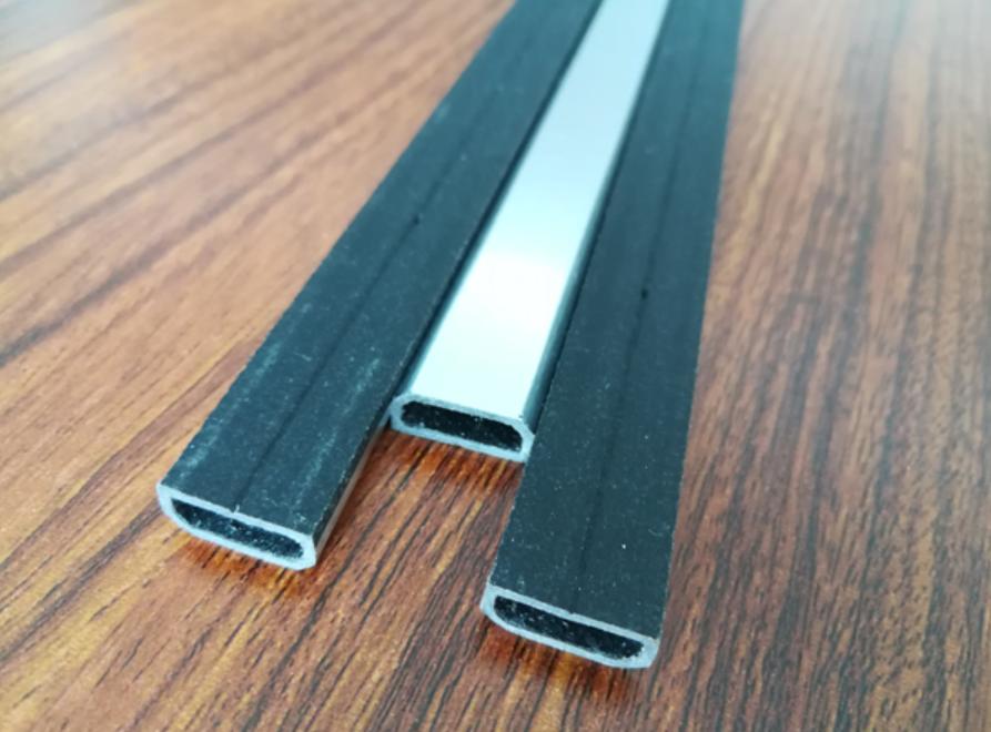 实拍断桥铝加工厂,断桥铝工厂现场实拍