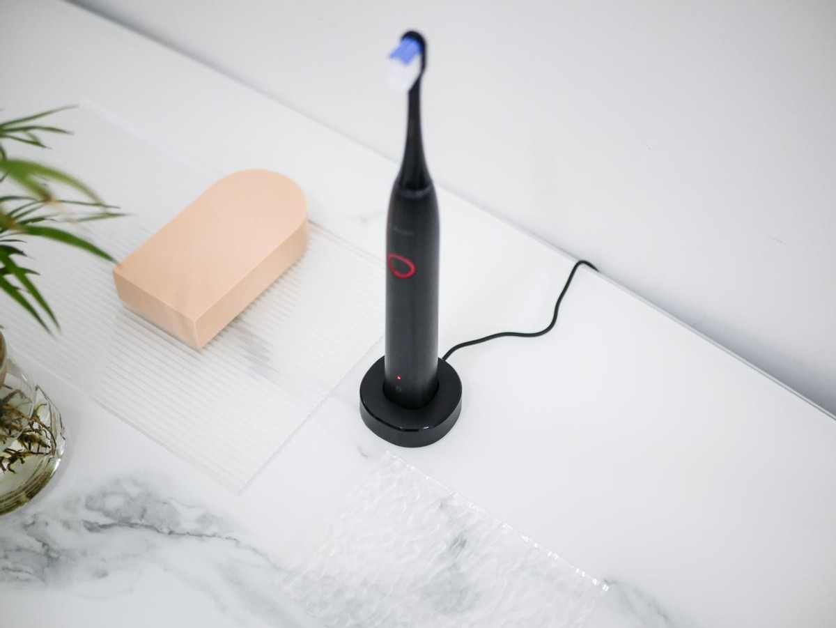 usmile电动牙刷和飞利浦电动牙刷,华为电动牙刷和飞利浦电动牙刷