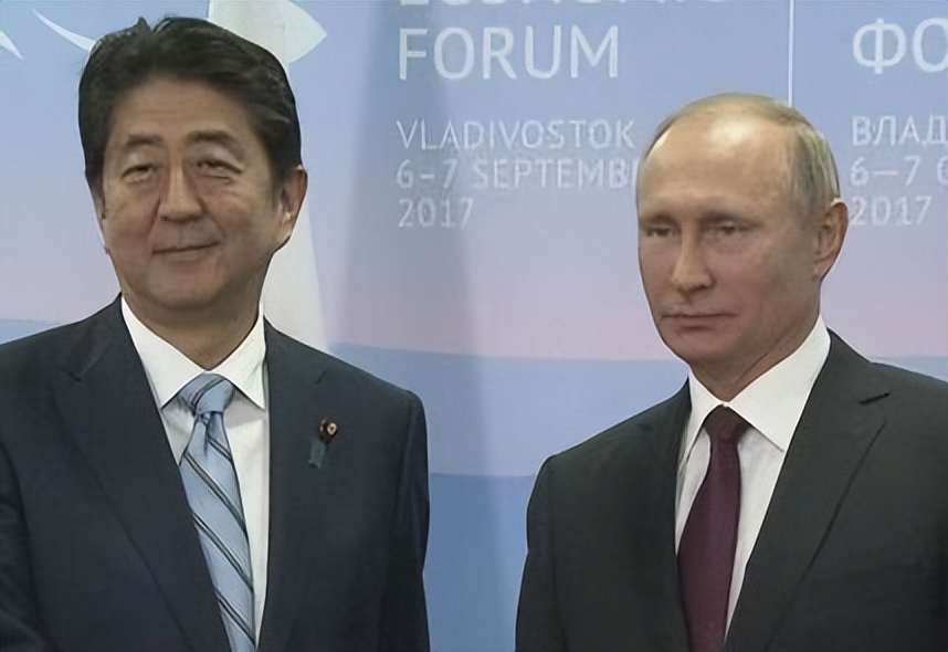 普京送安倍武士刀,普京给安倍送什么