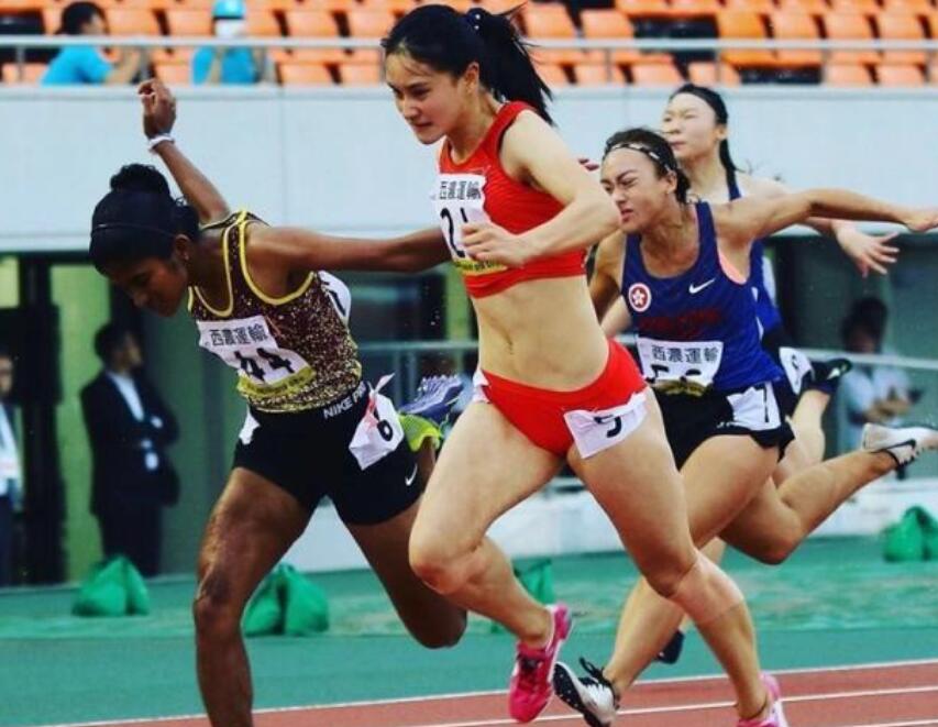 中国女子4乘100米队再添国内前五猛将早在六年前她就是接力国手