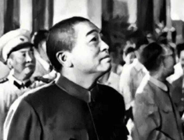 1955年*震王**重病，彭德怀犹豫两天却迟迟不敢批示手术：我没有把握