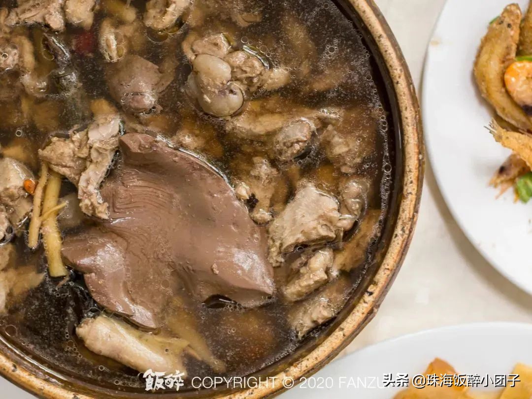 就离谱！珠海这14家小店，越老土越多人去