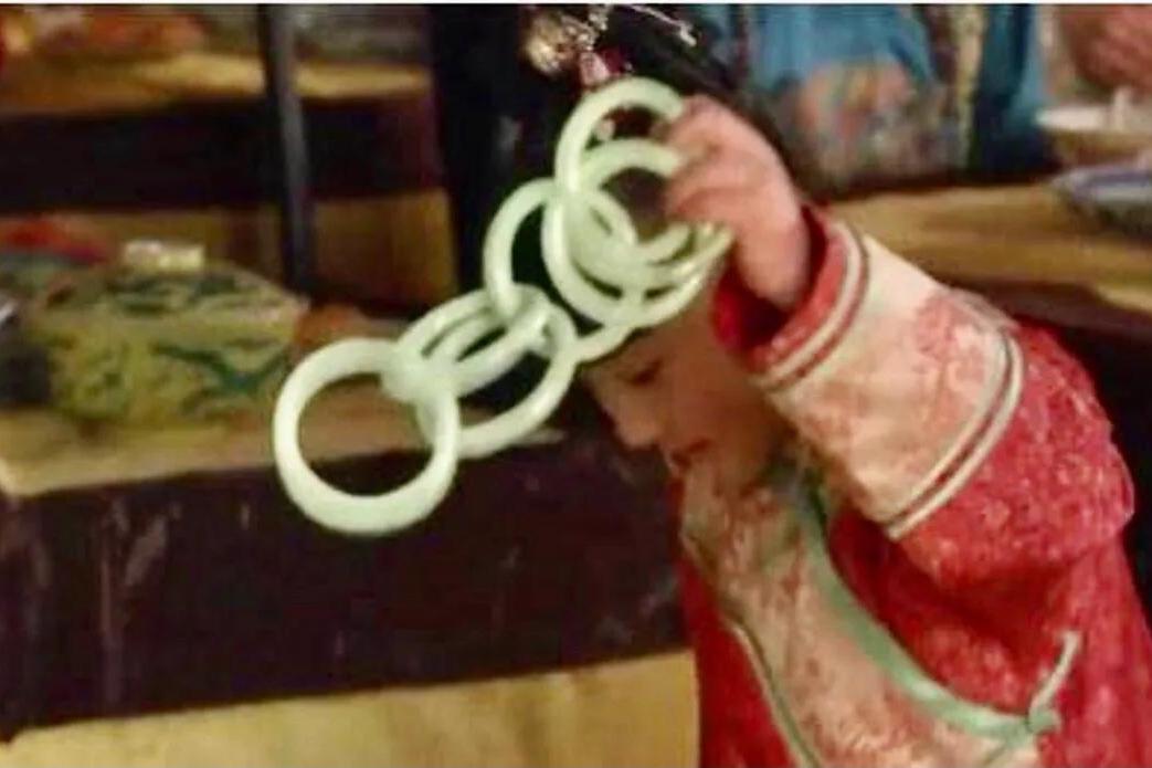 甄嬛传胧月得人宠爱,甄嬛传里甄嬛让敬妃抚养胧月片段