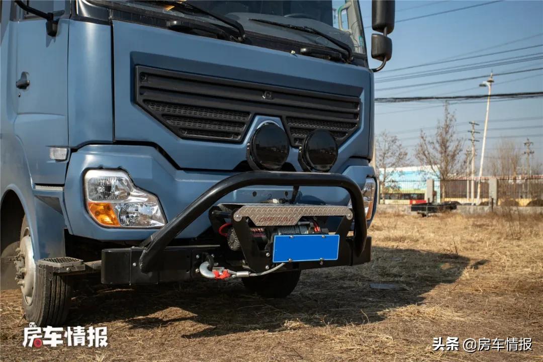 东风2.3t四驱短轴低顶房车,十堰东风特种四驱房车