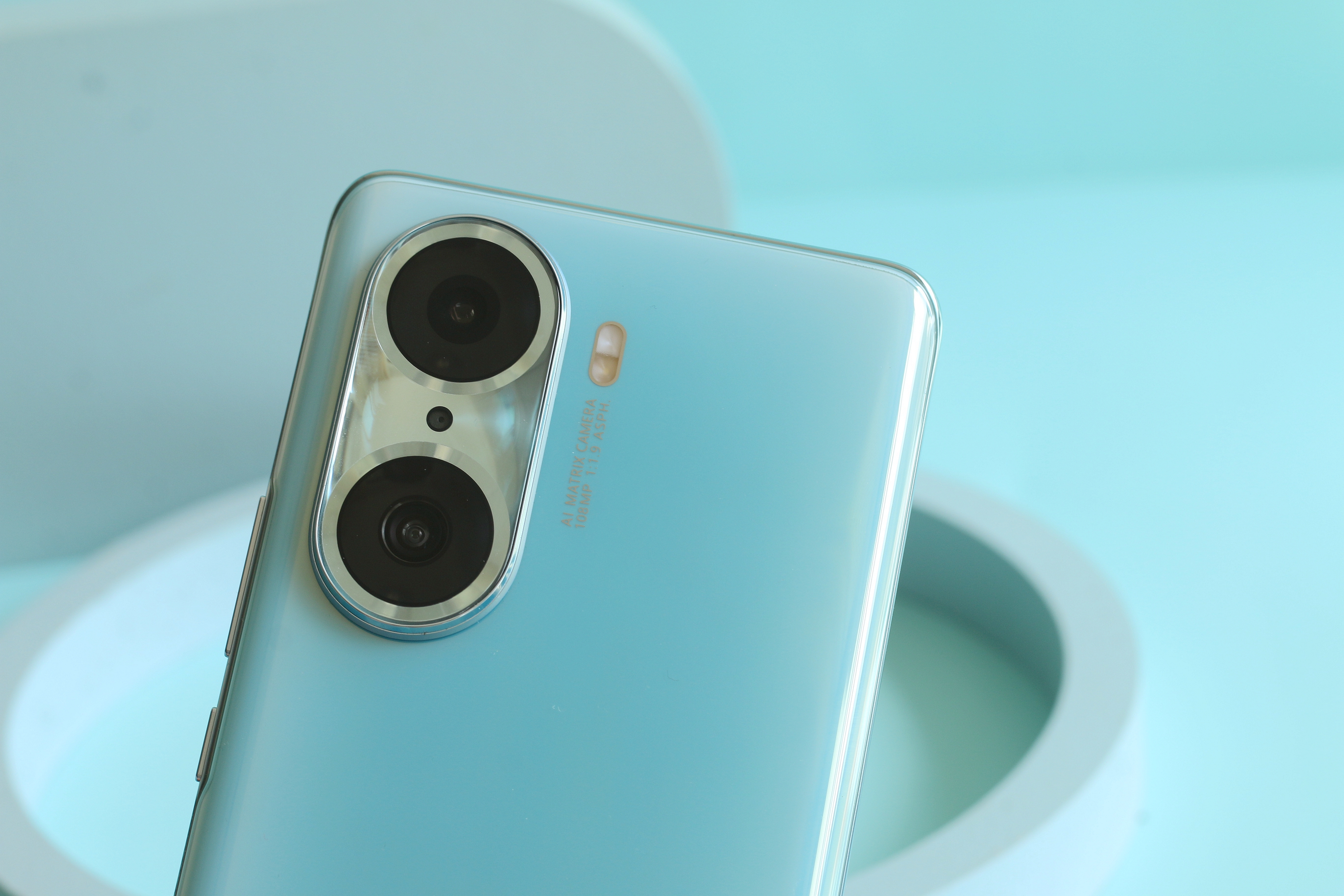 荣耀新出的手机荣耀60pro怎么样,荣耀60pro手机有哪些黑科技