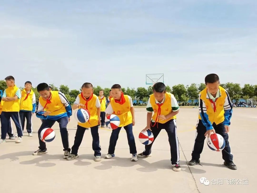 迎“蓝”而上,迎篮而上趣味运动