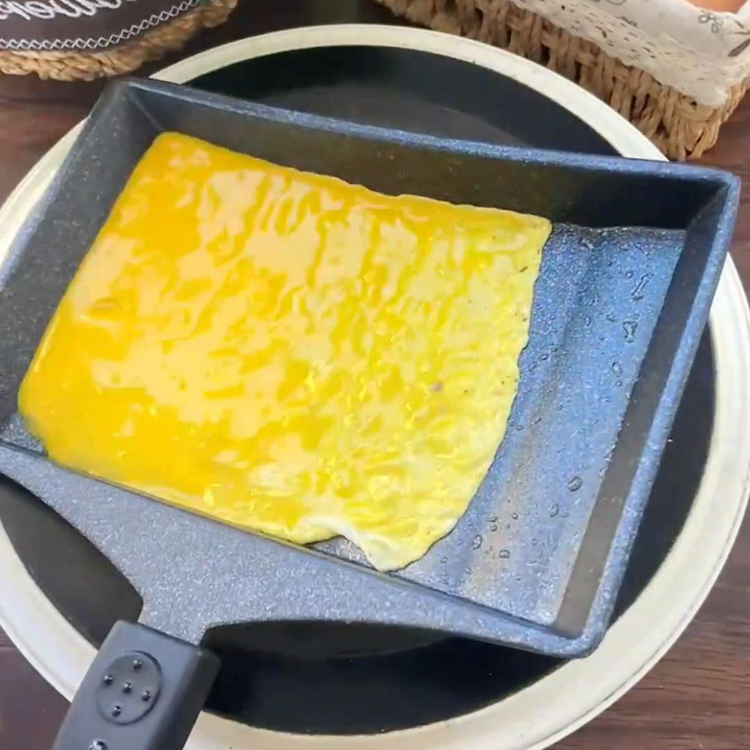 每天打12份工供女友读书,每天打十几份工短剧