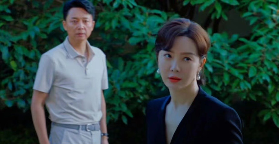 “渣男”刘奕君，这次被五个女人包围了