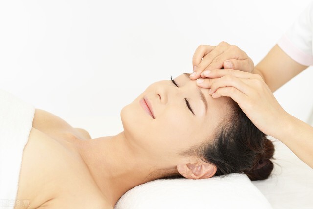 怎么淡化显老抬头纹,年纪轻轻抬头纹怎么去除男生