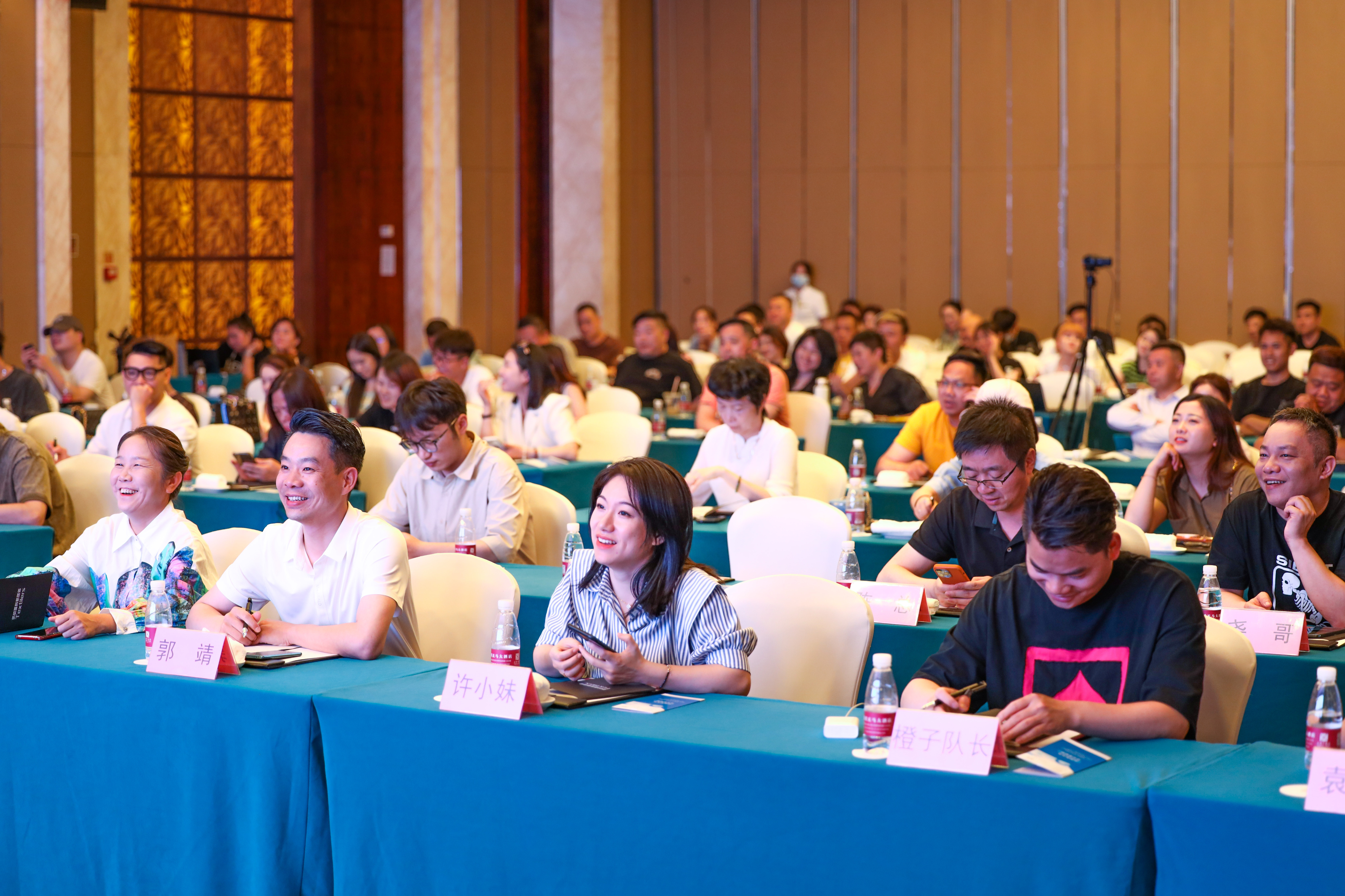 业务与客户管理“数智化”湛蓝营销云为纺织增长带来新引擎