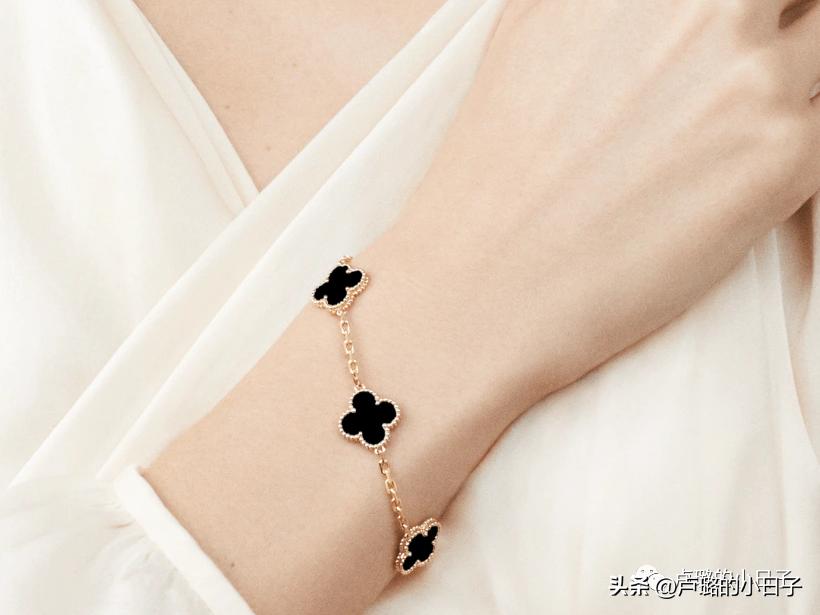 五人衣服套装,5个人穿的衣服礼服