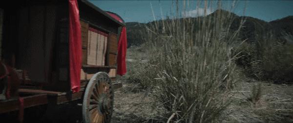 这部剧鬼气森森的，我喜欢