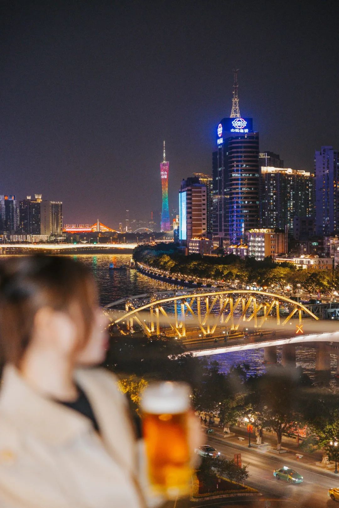 “本想来吃榜①德餐，没想到被绝美江景迷住了...”