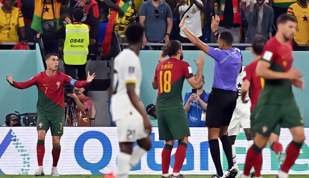 葡萄牙老将带领年轻c罗破门,c罗进球破范尼神纪录