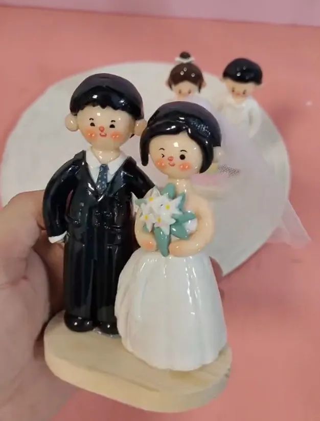 90后泥塑师,软陶手工人偶女孩