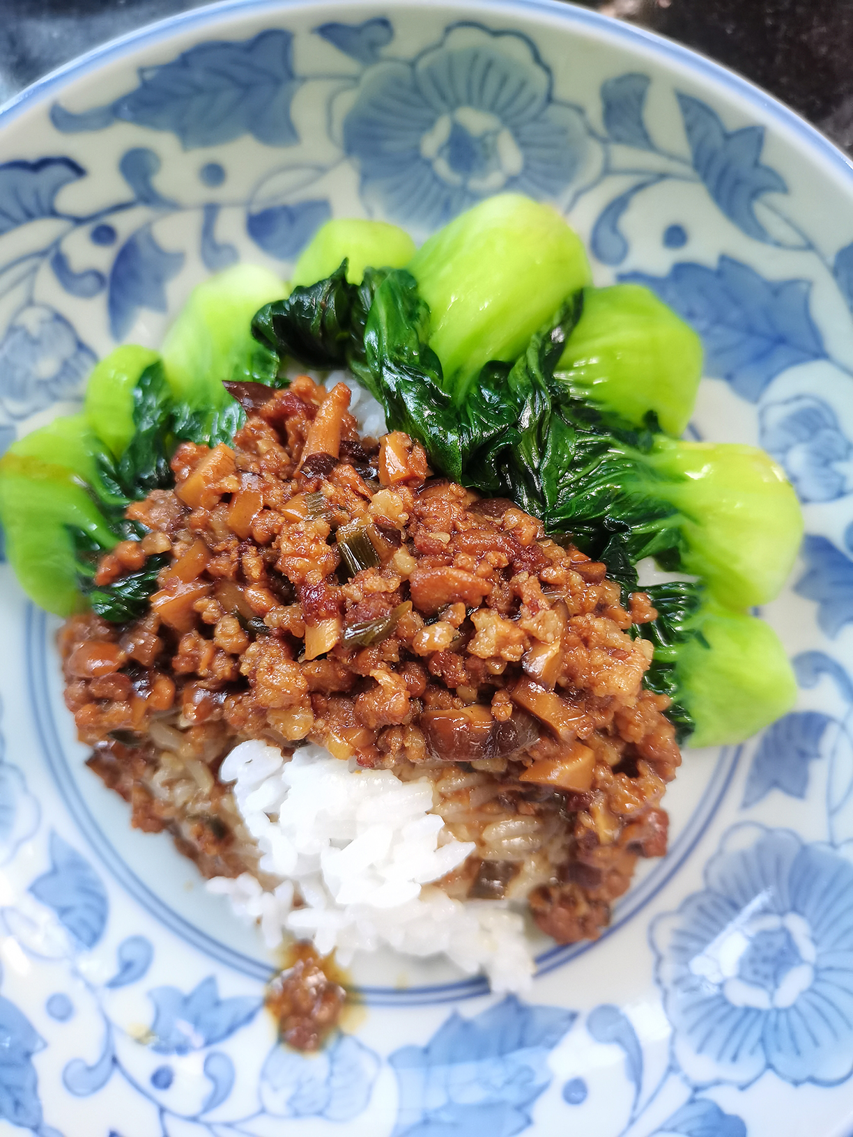 送给独自一人打拼的你,送给在外打工的你完整版