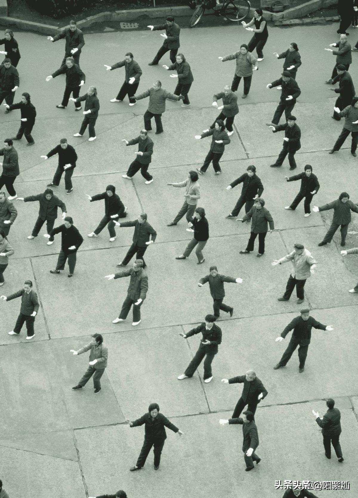 纳粹德国屠杀犹太女人,变态纳粹