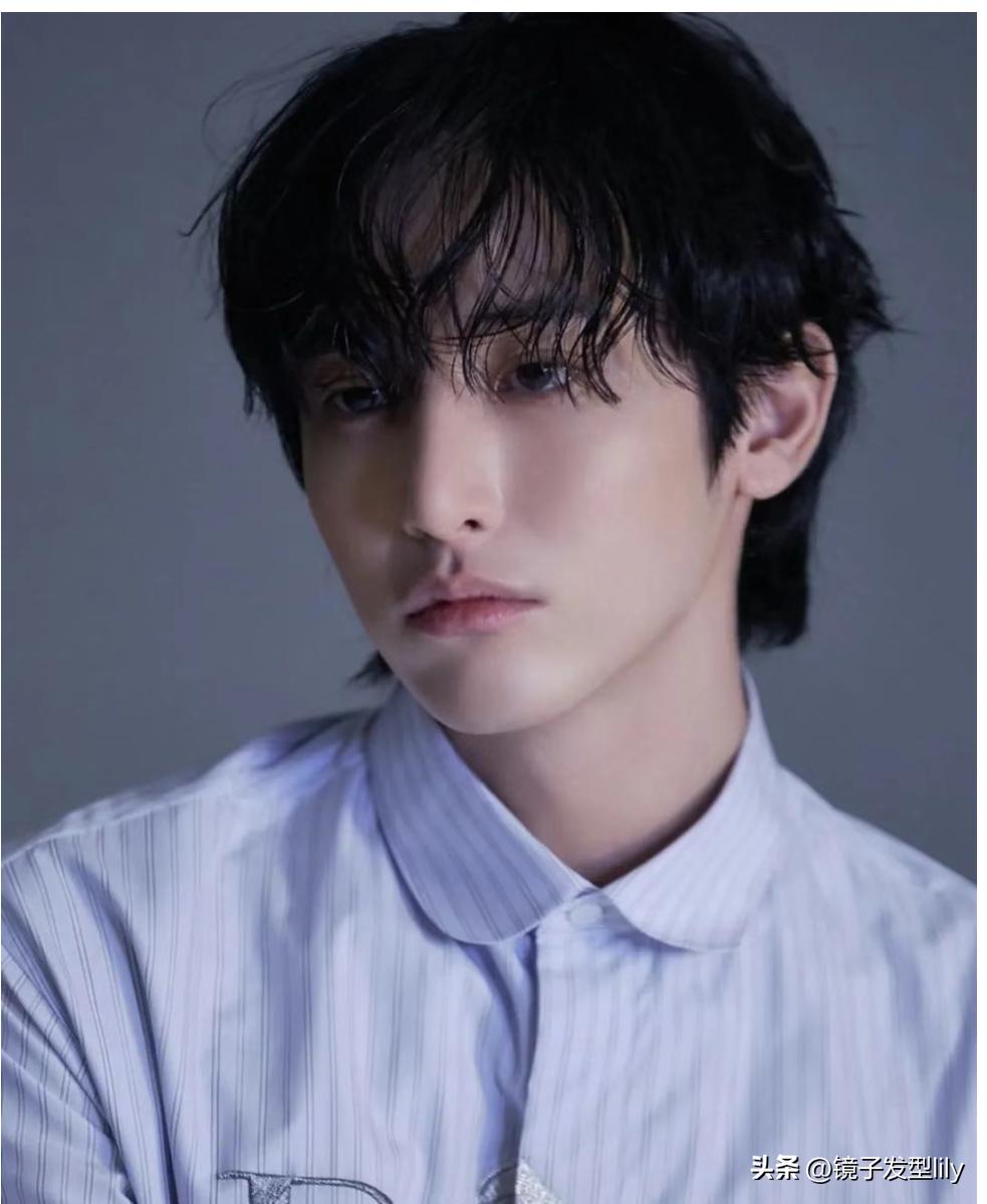 男款发型2020流行发型烫发,最新款烫头发型推荐男士