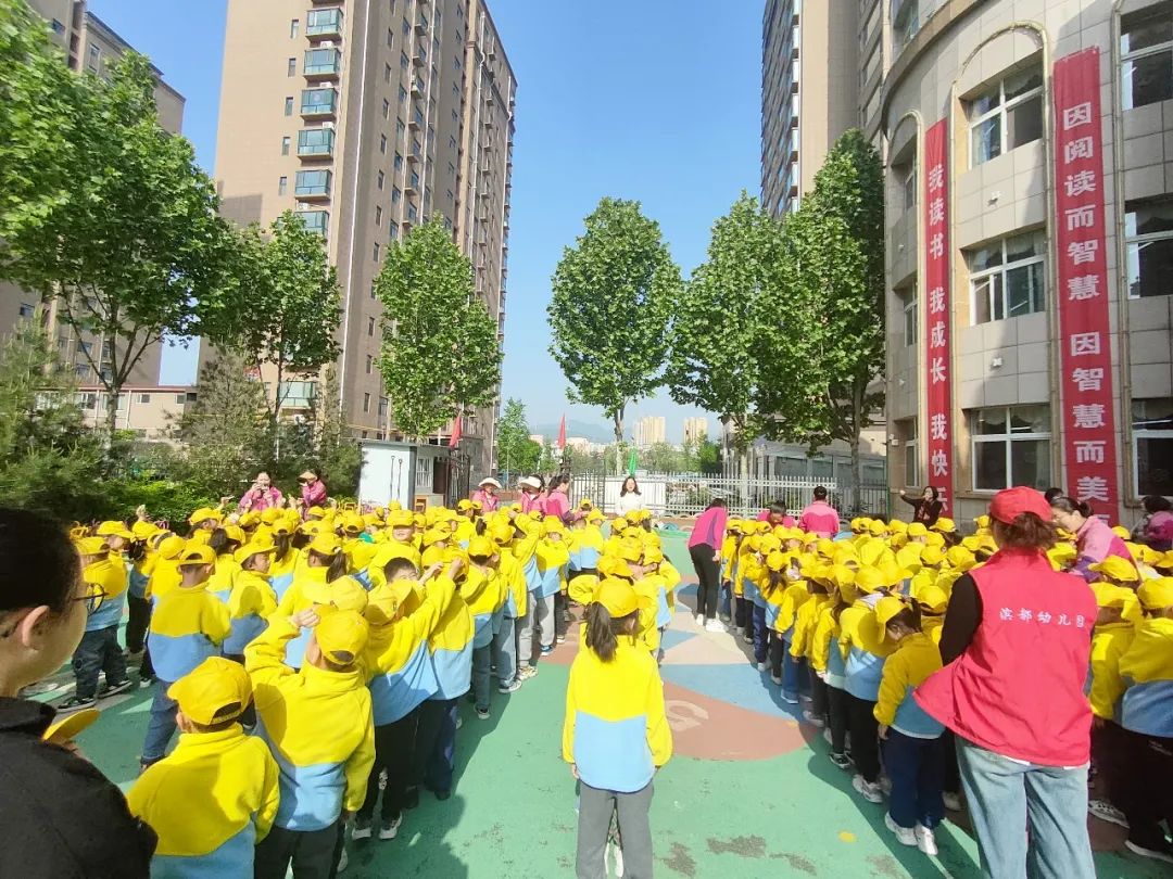 【垣曲县滨都幼儿园】滨都萌娃走进*防队消**致敬最美“火焰蓝”