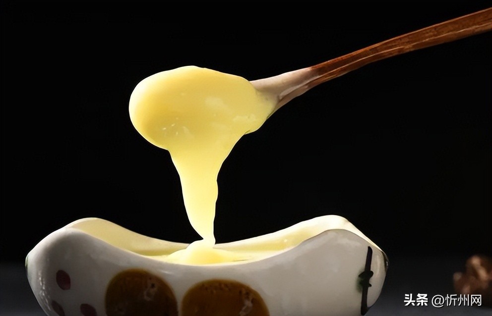 老年人失眠严重吃蜂王浆行吗,整夜难眠的失眠能吃蜂王浆吗