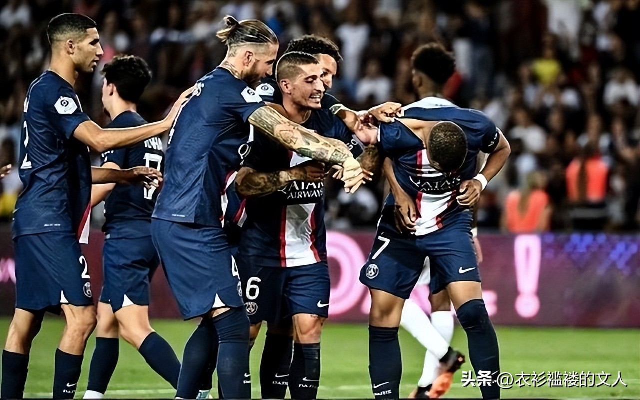 姆巴佩跪在梅罗面前,姆巴佩在法国足坛的地位