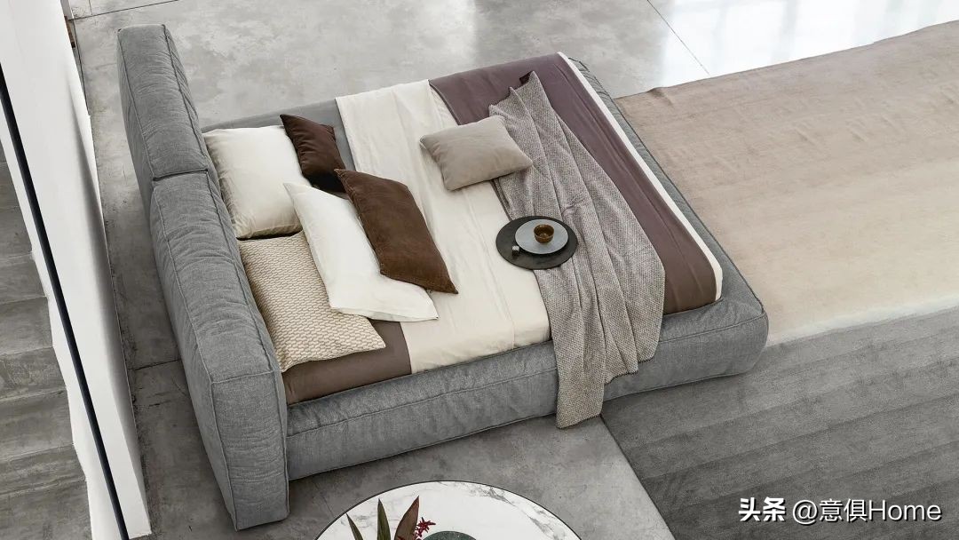 软包床最流行一款,比较温馨的软包床