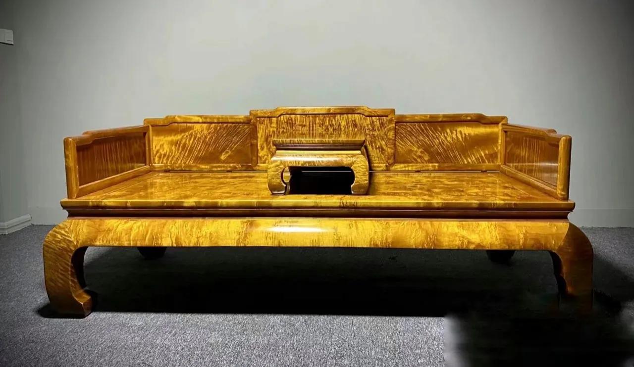 农村发现一棵金丝楠木价值一个亿,最贵的房屋价值八个亿金丝楠木