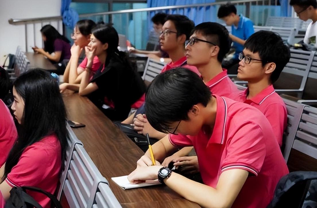 上大三才幡然醒悟，为啥家长让学生选择省内的大学，真的有好处