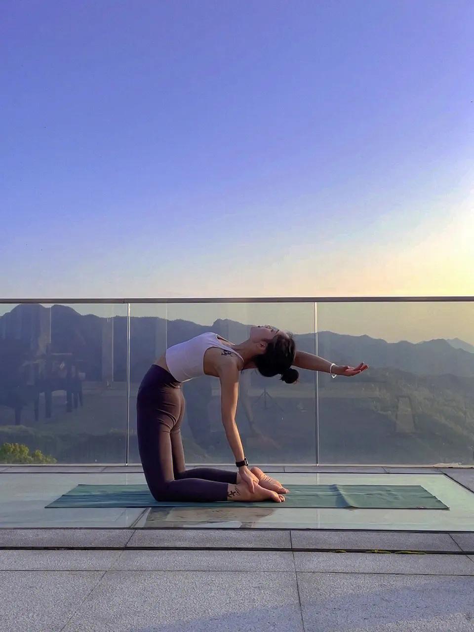 亚太瑜伽学院教练证书含金量,ryt200的瑜伽教练证书含金量