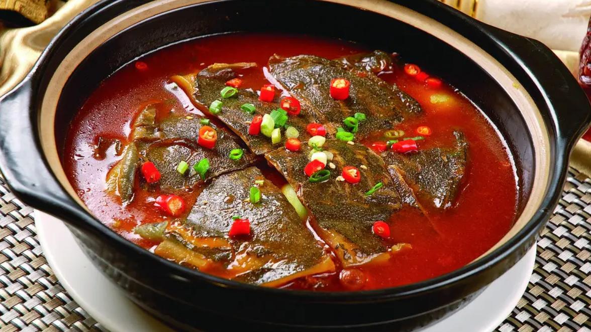 一家三口结婚宴席,一家三口参加婚礼完整版