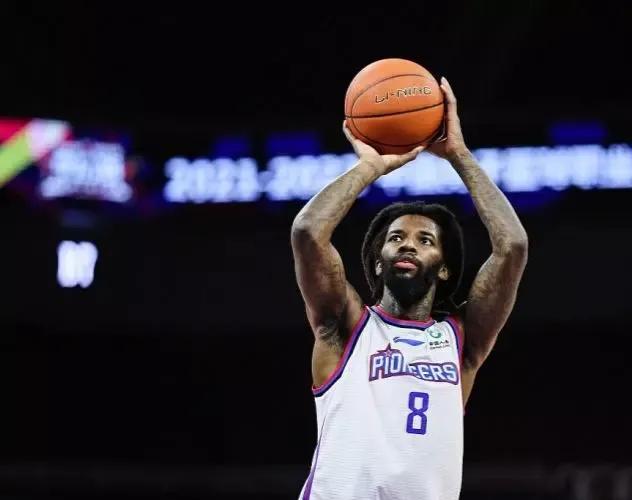 今日最佳球员，宝岛俩后卫出彩，广东四人上榜，阿联利夫两双