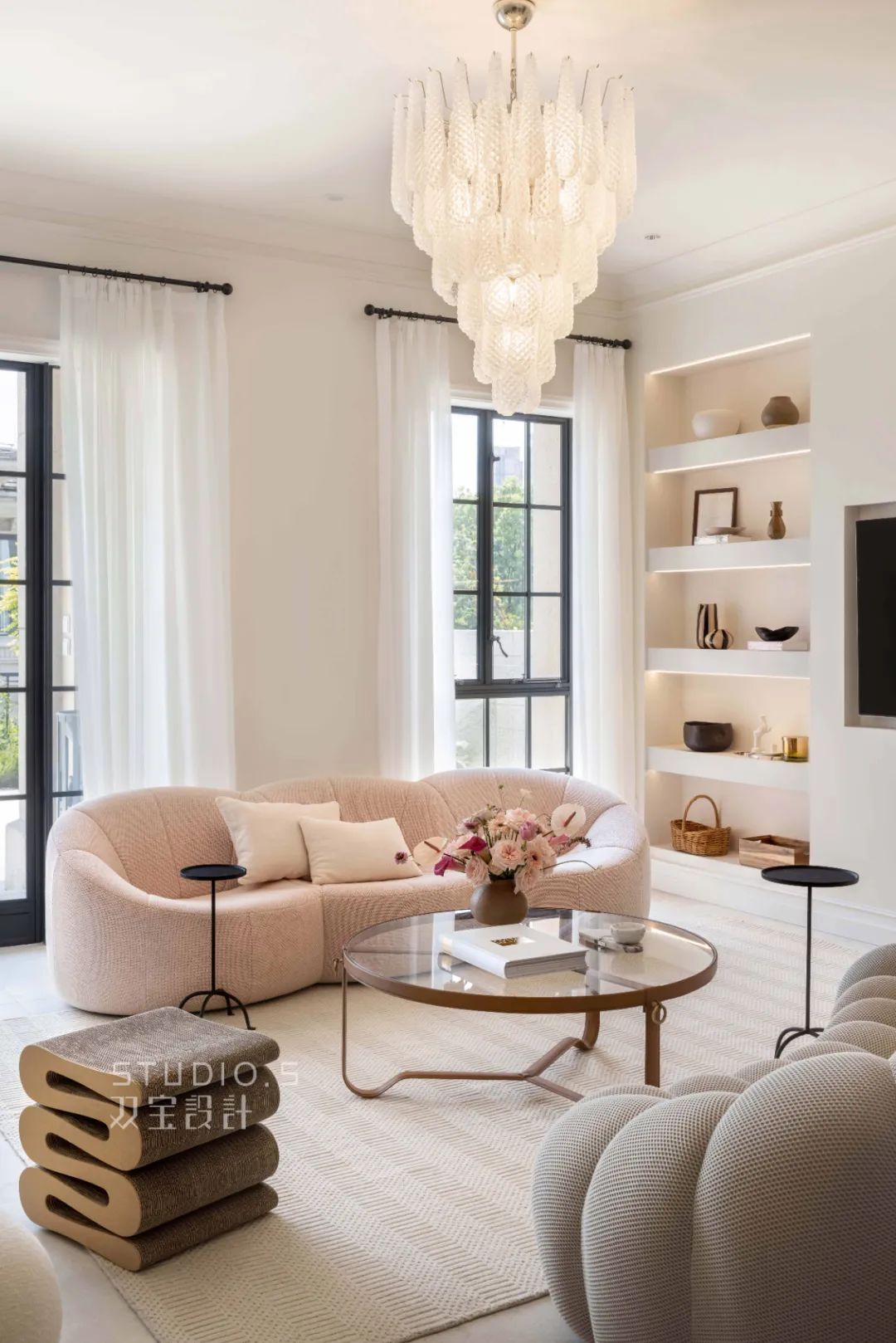 欧式别墅的院子怎么装修,欧式风格房子怎么改成简约风格