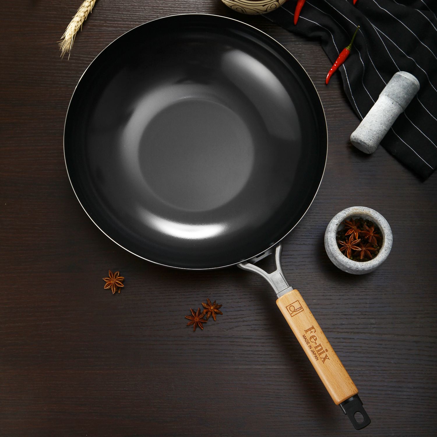 铁锅不锈钢不粘锅哪个更好更健康,316不锈钢铁锅是不粘锅吗