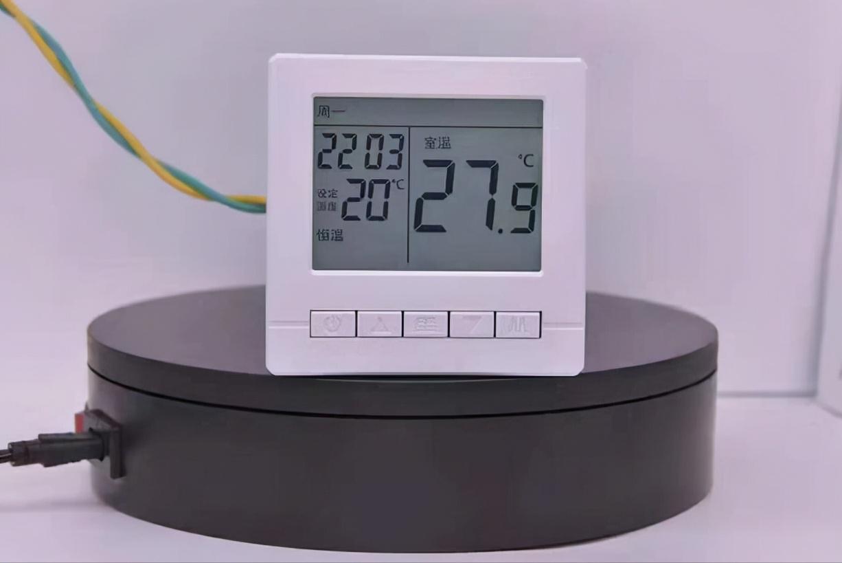 暖气片摸着热但不散热,壁挂炉调到55度暖气片却不怎么烫