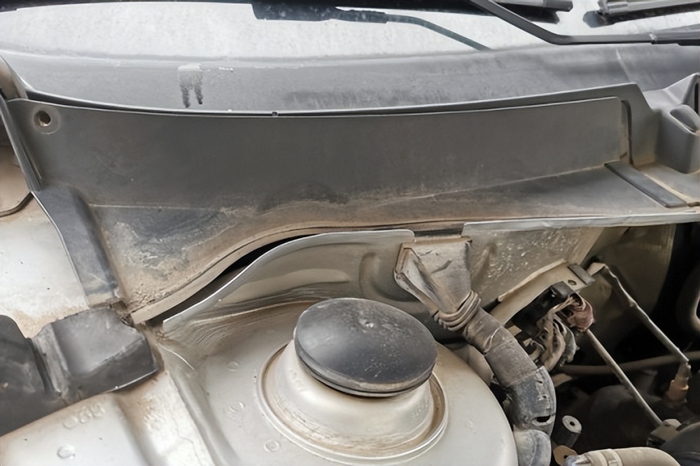 车内有异味多是空调滤芯该更换了,车内空调异味刚换的空调滤芯