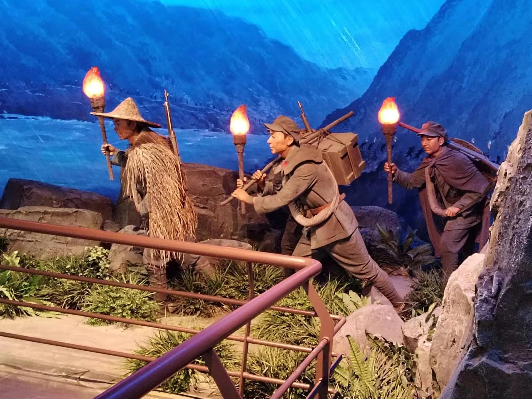 四川春雷律师事务所*党**支部开展“坚守红色信仰、重走长征路”活动