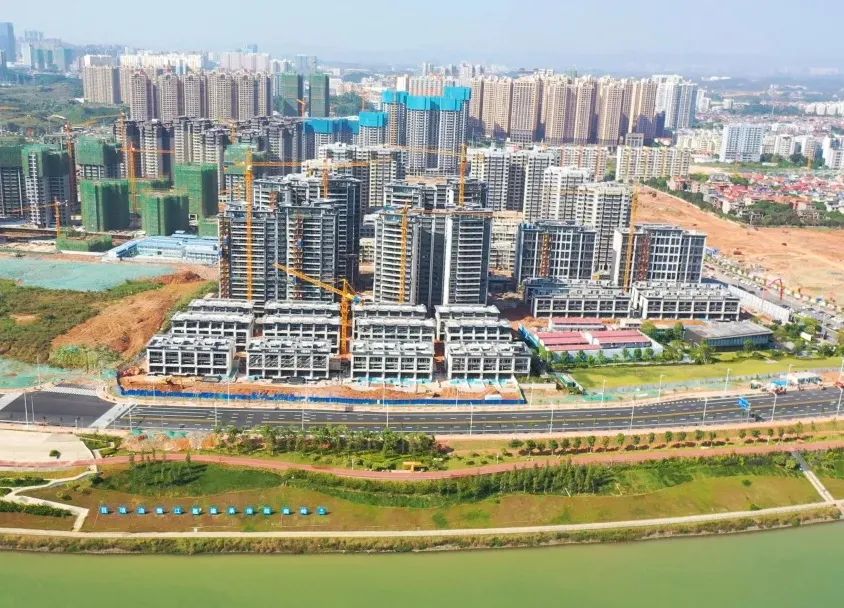 全新加推21栋256大平层,400万大平层楼盘