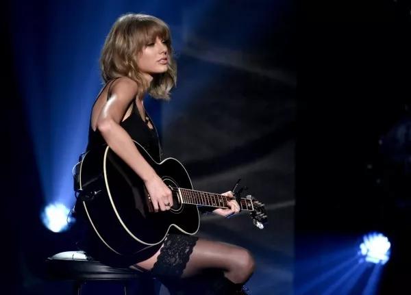 女电吉他手受欢迎程度,电吉他独奏经典女吉他手