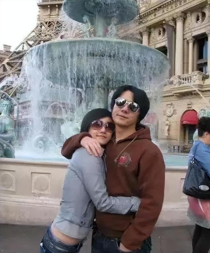 刘芸为何能驯服郑钧,郑钧为什么要叫刘芸前妻