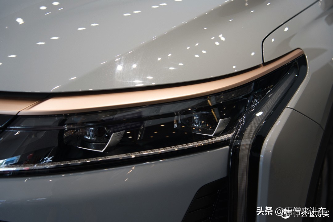 试驾星途瑶光和特斯拉modely，到底买哪款最划算？